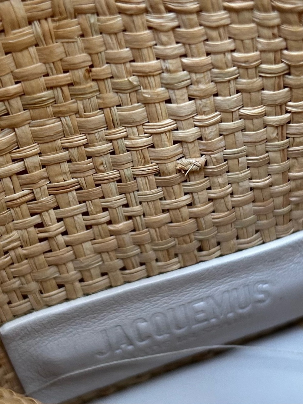 Jacquemus Le Petit Baci Handbag - Picture 7 of 7